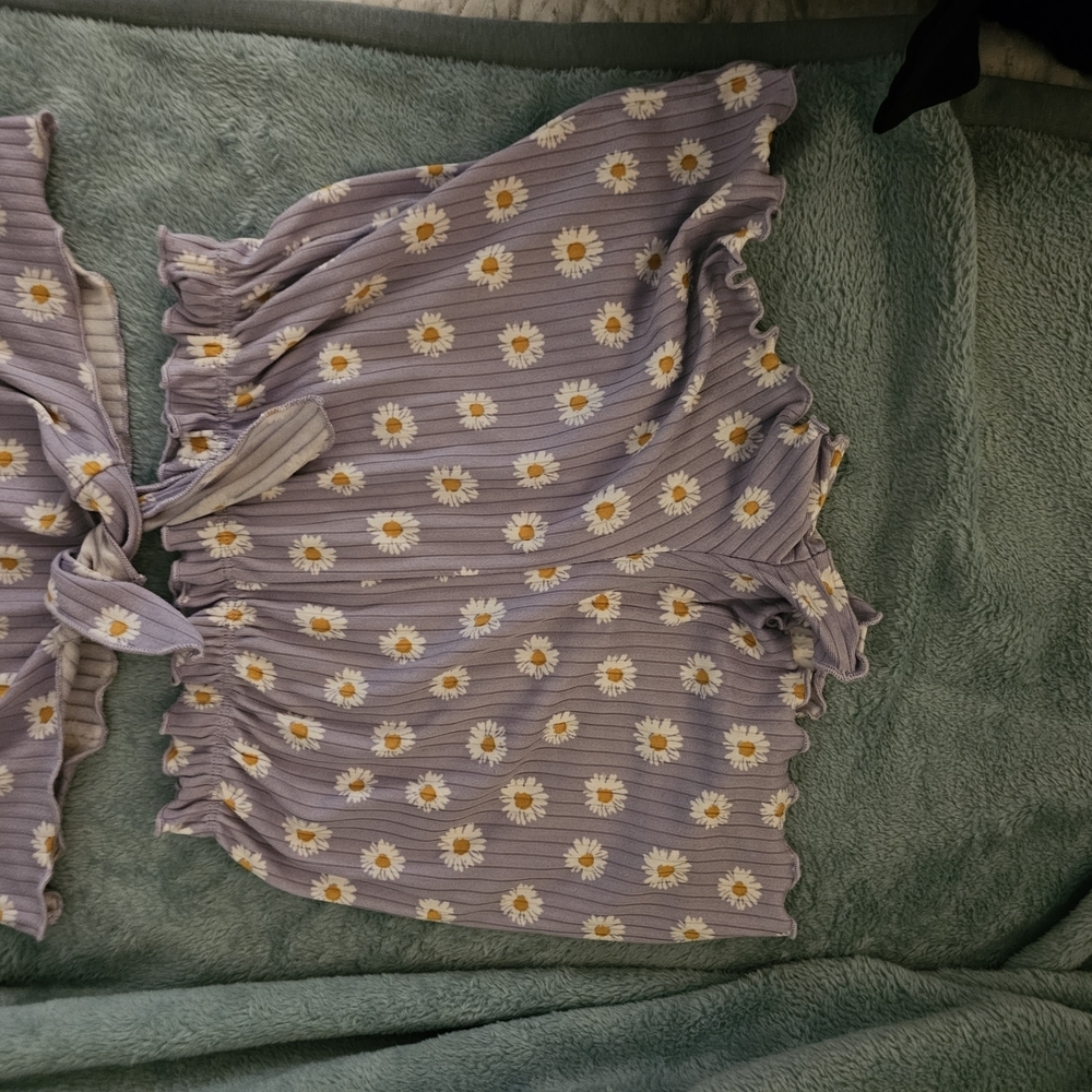 Lily Bleu Purple and White Daisy Matching Set - Picture 5 of 15